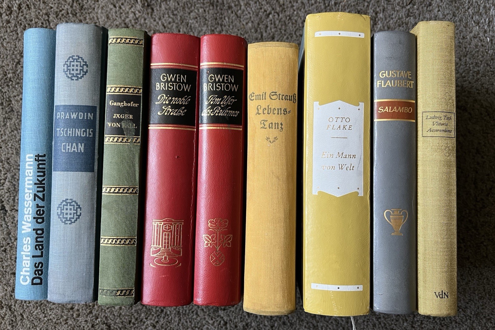 Lot of 9 Vintage GERMAN HARDCOVER Books in Very Good Condition Lot of 9 Vintage GERMAN HARDCOVER Books in Very Good Condition