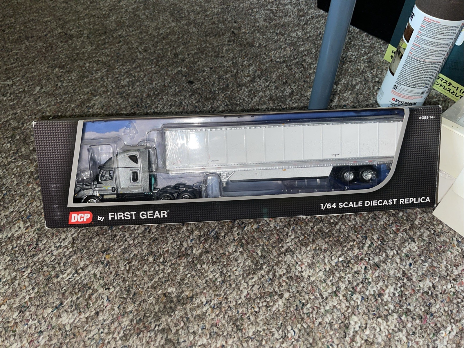 DCP Variant 1:64 Diecast Freightliner 2018 Cascadia Truck w/ Trailer #60-0979 DCP Variant 1:64 Diecast Freightliner 2018 Cascadia Truck w/ Trailer #60-0979