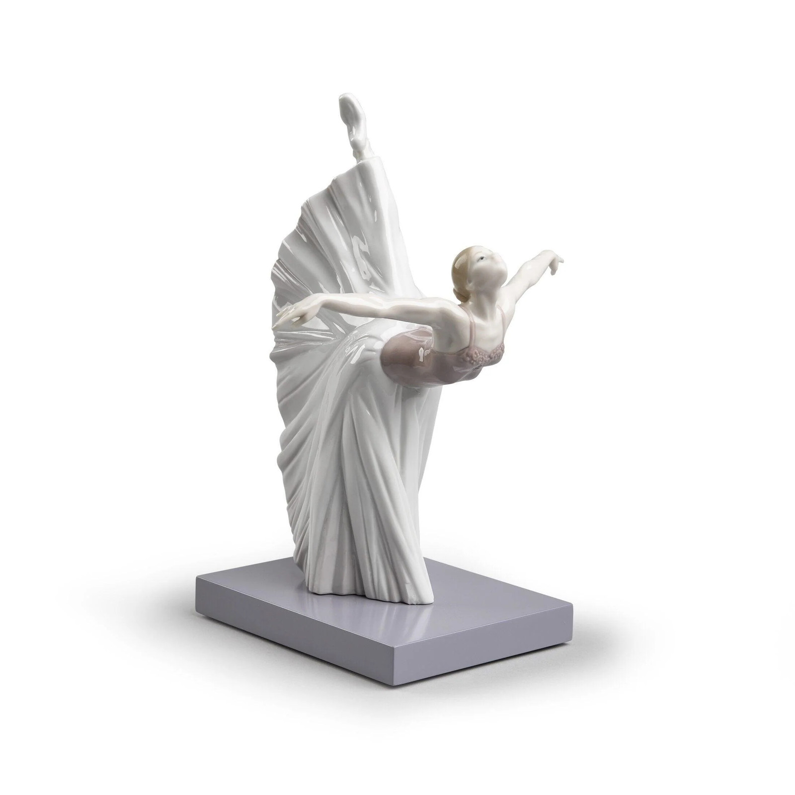 NEW -  Lladro Giselle Arabesque Ballet Figurine