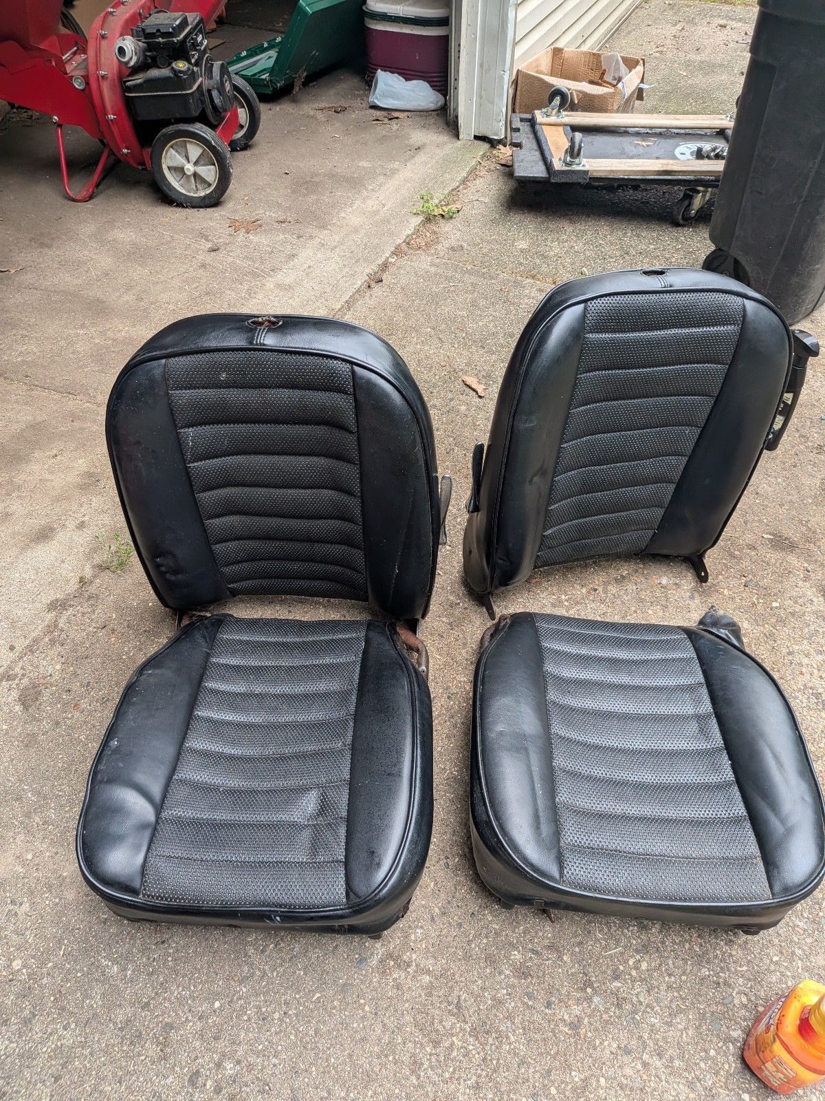 MG Midget / Austin Healey Sprite front seat set / Used / Vintage / NICE MG Midget / Austin Healey Sprite front seat set / Used / Vintage / NICE