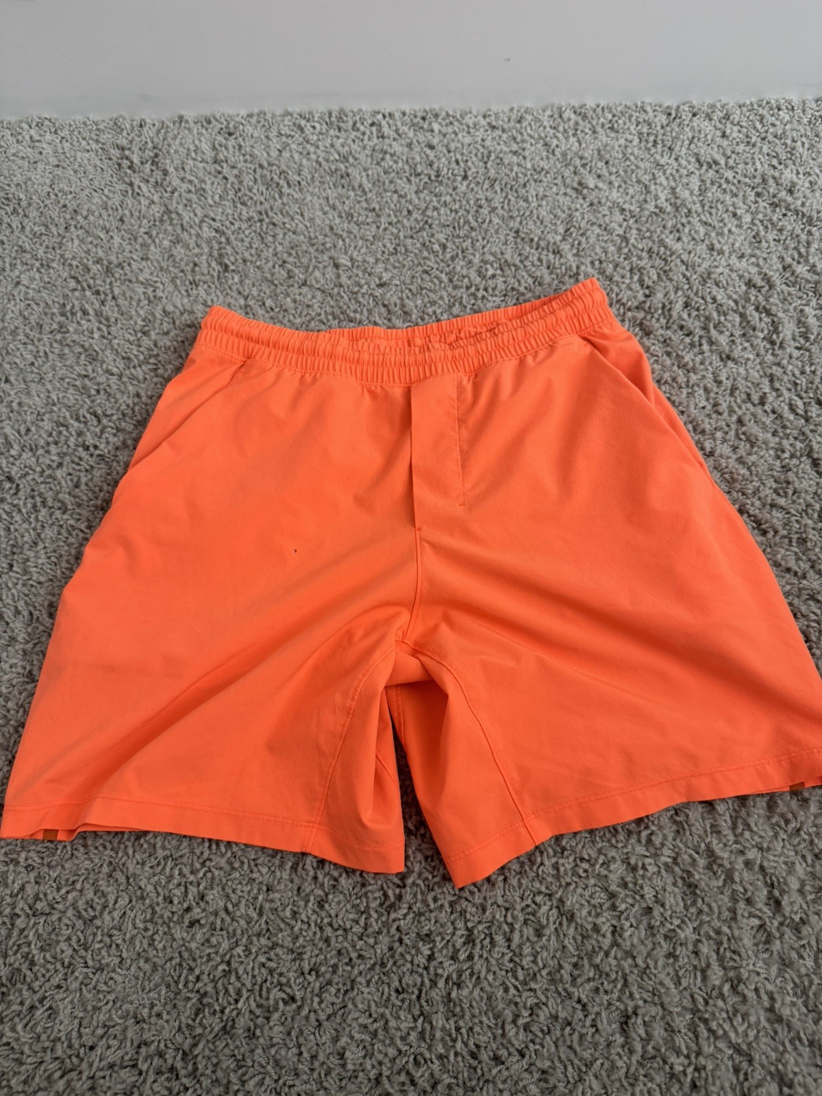 Lululemon Men’s Pace Breaker large Linerless Orange Neon Gym Run