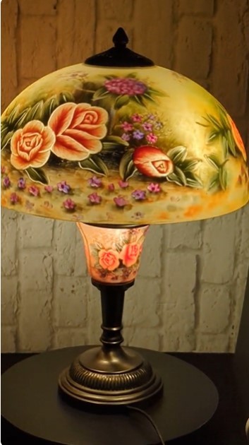 Vintage Reverse Painted Floral Glass Table Lamp 23\