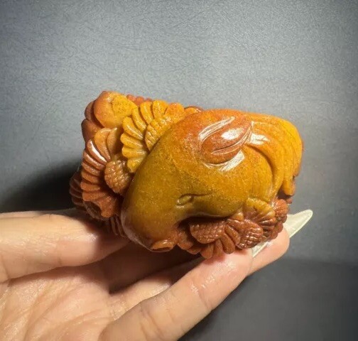 56mm Natural Mongolian Jade Sculpture Collection/She TeiCui/Hand Carved