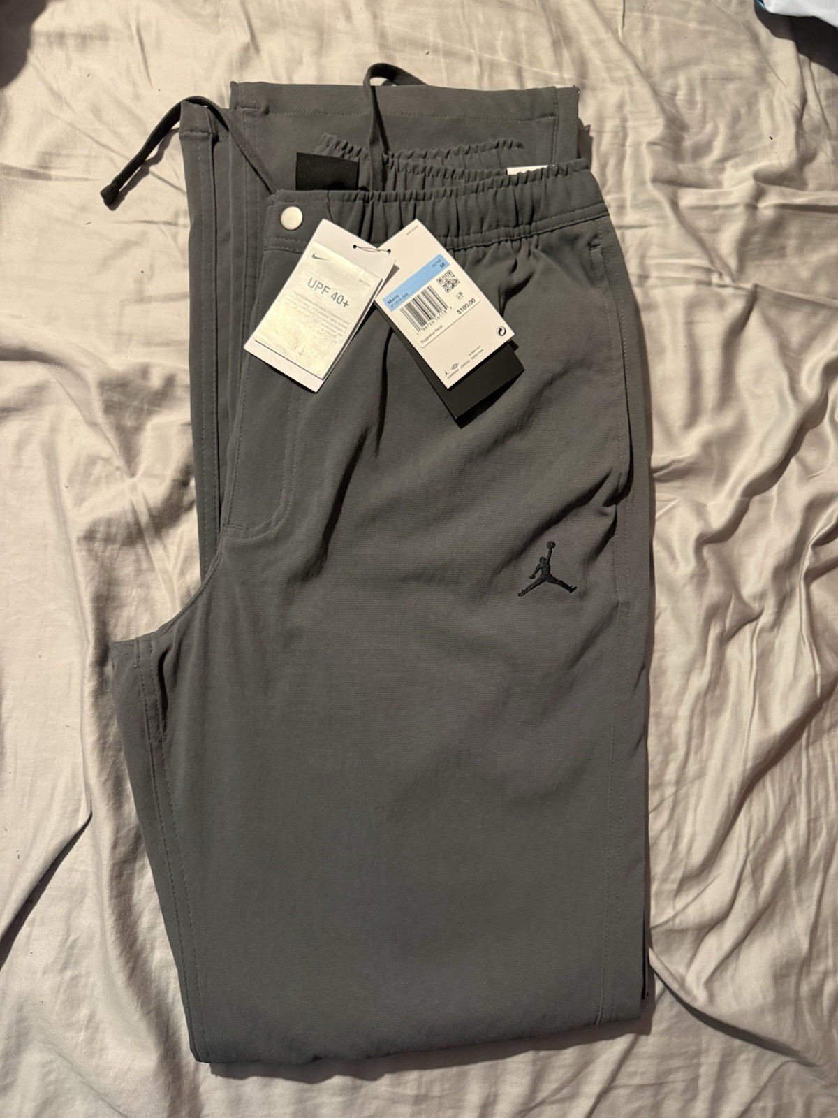 Jordan Flight Essential IF1818-068 Men\'s Medium Gray Jordan Flight Essential IF1818-068 Men\'s Medium Gray