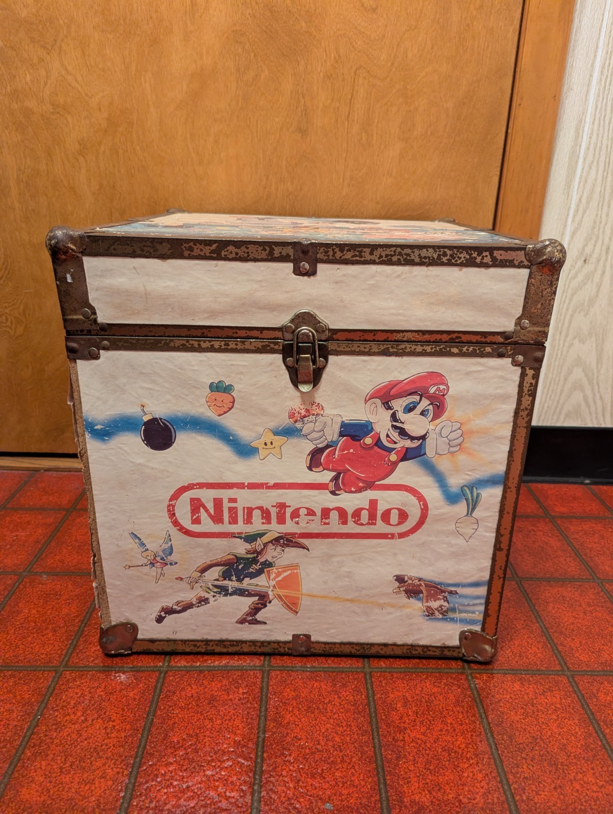 VINTAGE 1980s Nintendo Super Mario Zelda Wood Box Toy Chest Storage Used