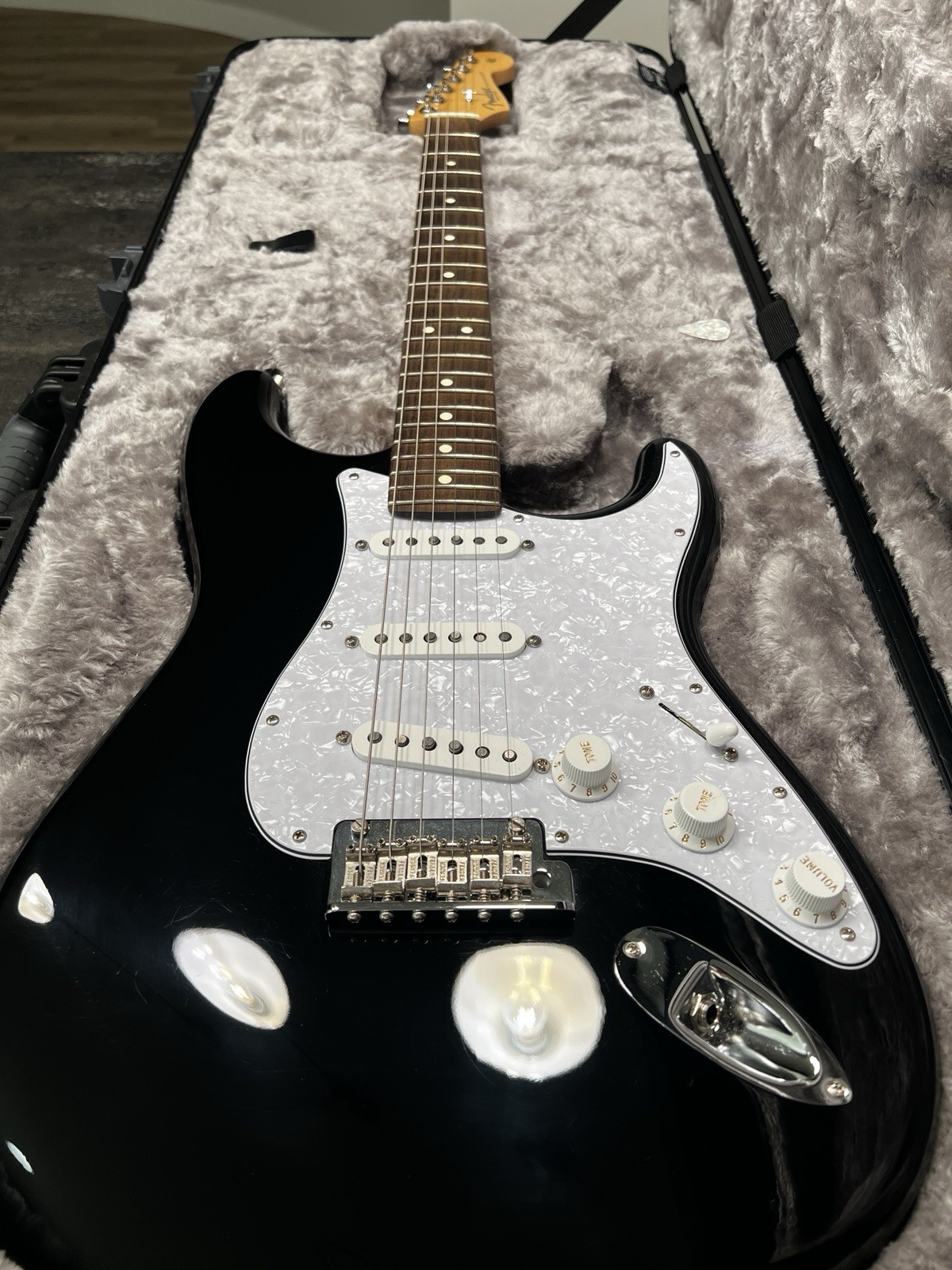 Fender American Professional II Stratocaster HSS Electric Guitar Black With Case Fender American Professional II Stratocaster HSS Electric Guitar Black With Case