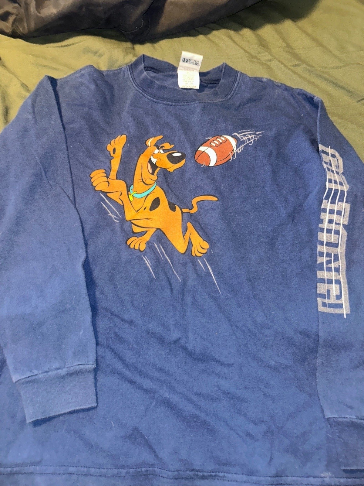 Y2K vintage Scooby Doo + Cartoon Network long sleeve Tee