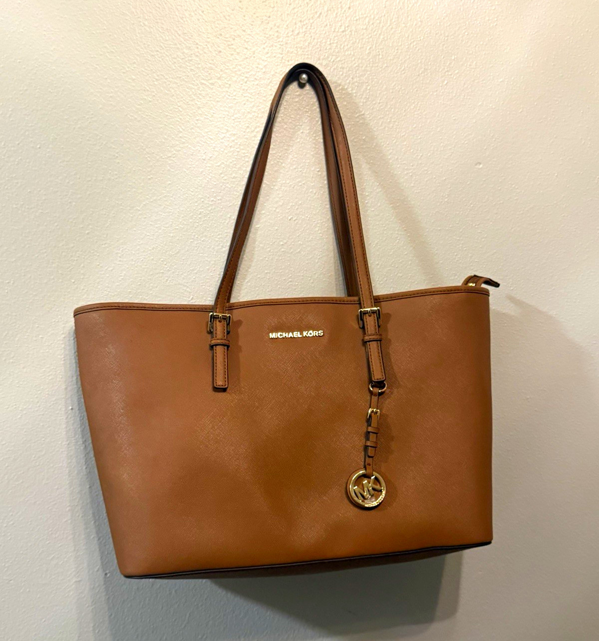 Michael Kors Jet Set Travel Medium Pebbled Leather Zip Tote w/ Bag Charm