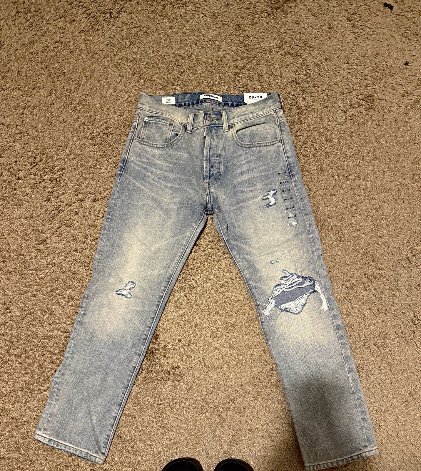 PacSun Women’s Light Wash Blue Distressed Denim Jeans Straight Loose Fit 29x28 PacSun Women’s Light Wash Blue Distressed Denim Jeans Straight Loose Fit 29x28