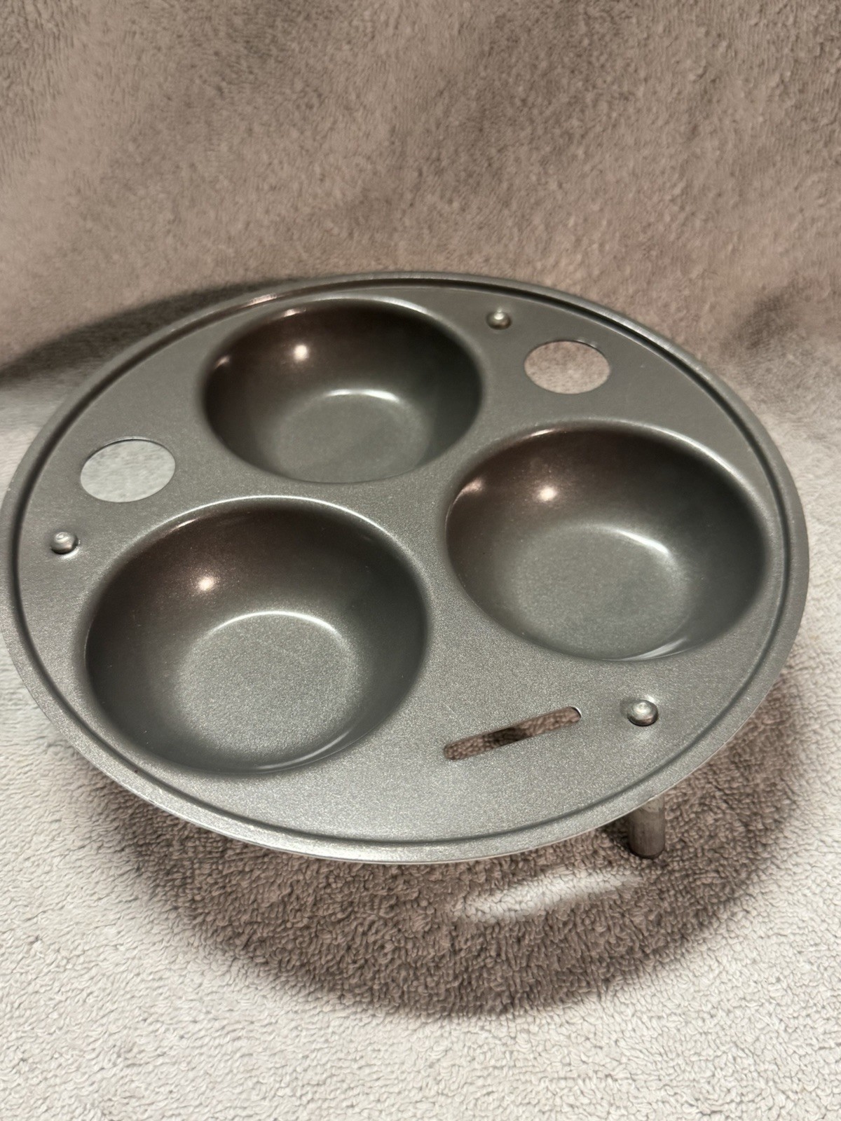 Vintage 3 Cup Egg Poacher Insert Metal Nonstick Pan Rack 7.25 Inch Unbranded