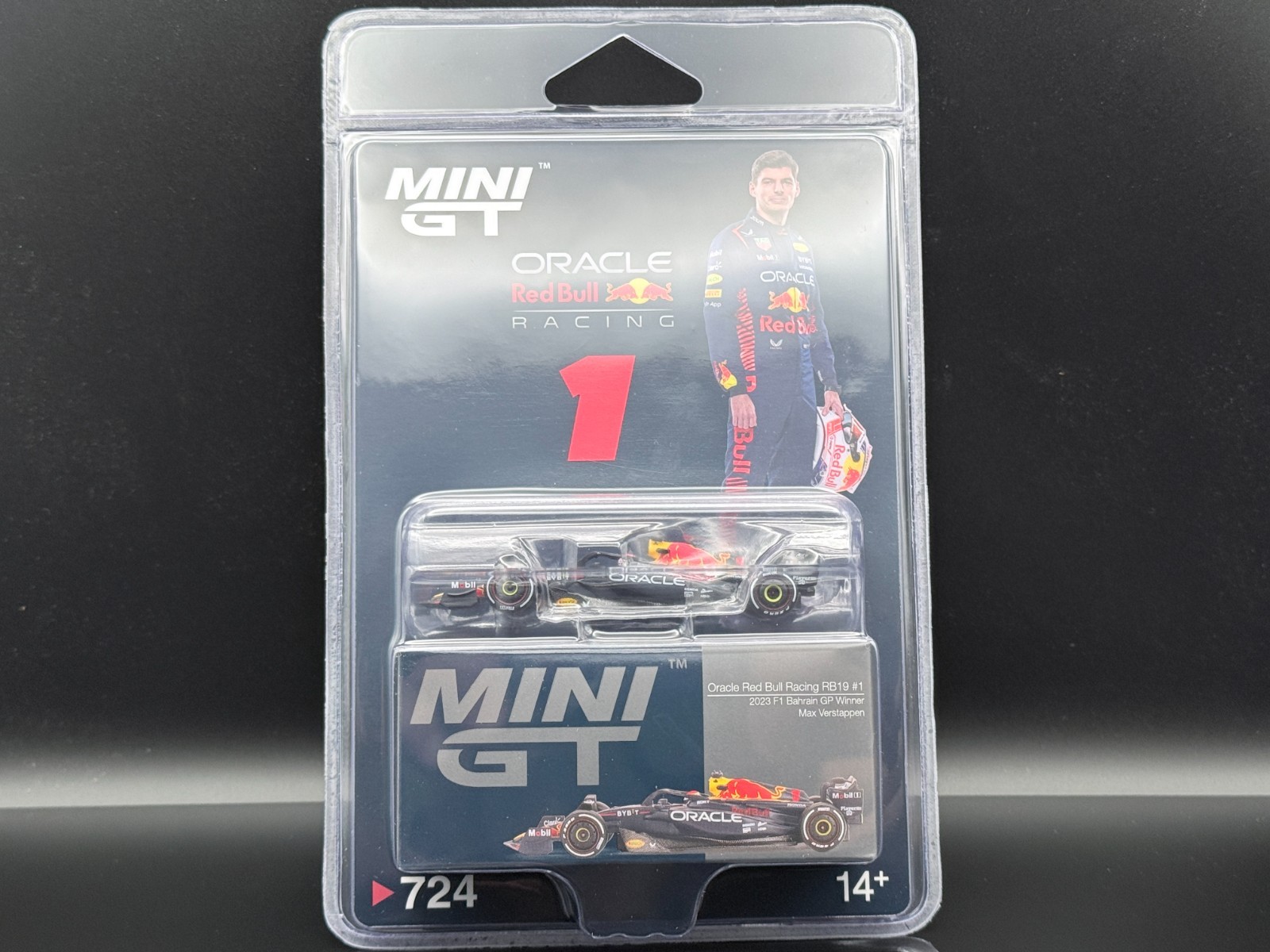 Mini GT Oracle Red Bull Racing RB19 #1 M Verstappen F1 2023 Bahrain GP #724 1/64