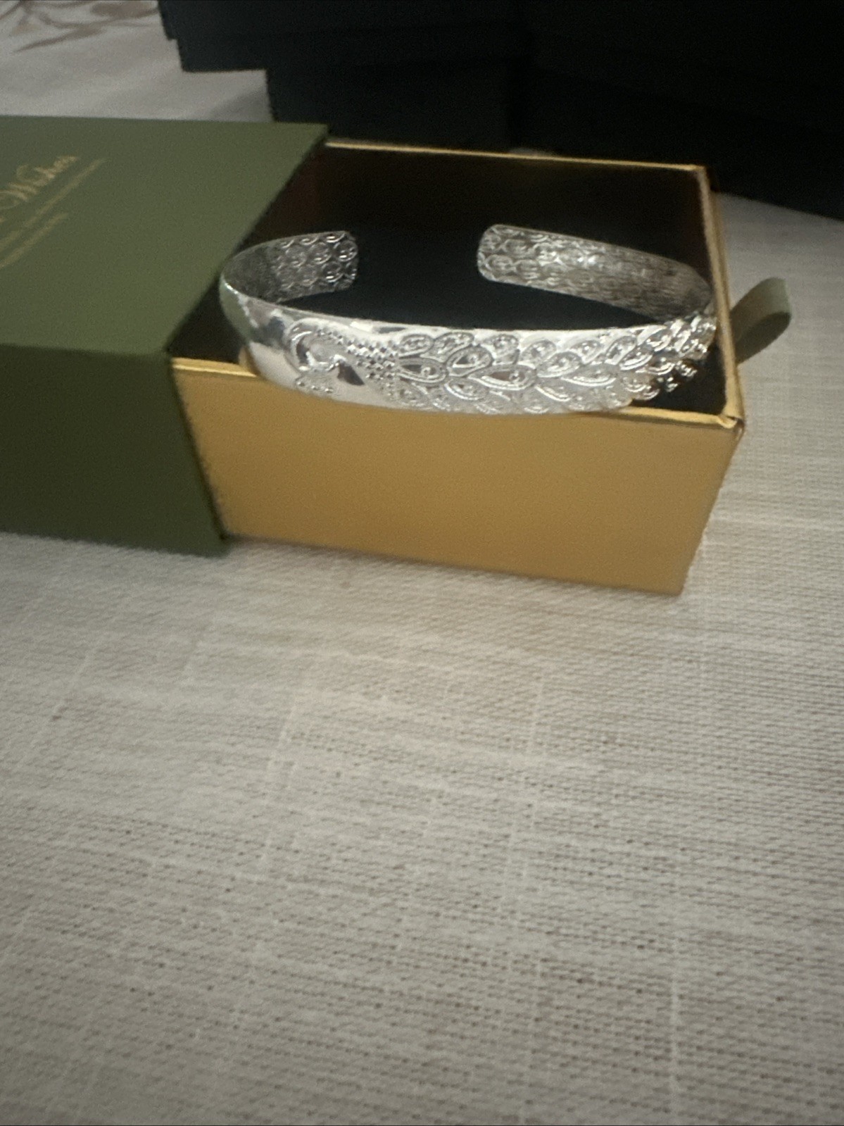 Elegant 999 Fine Silver Engraved Cuff Bracelet – High Purity Silver Elegant 999 Fine Silver Engraved Cuff Bracelet – High Purity Silver