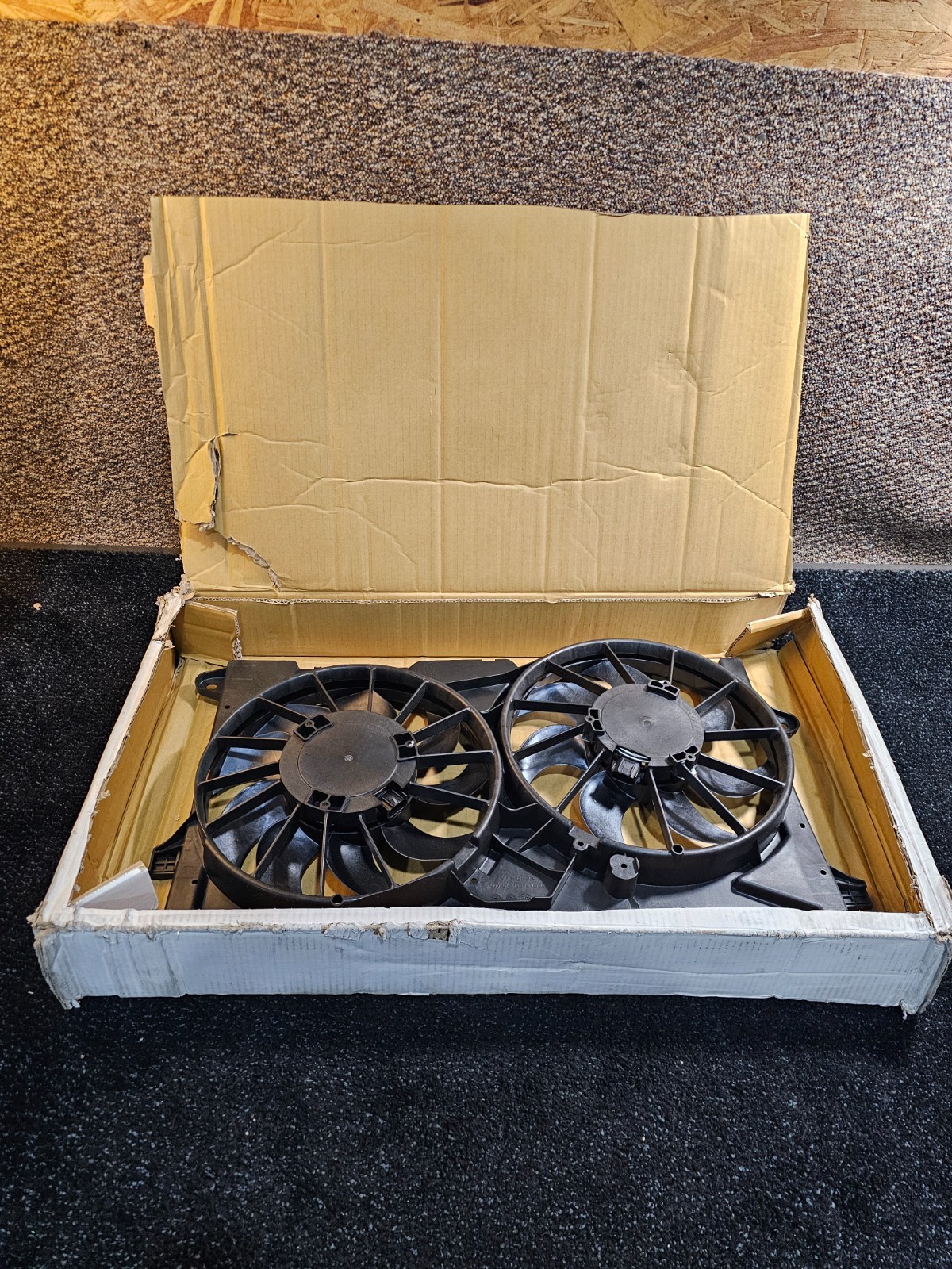 ‎OTN TONG YANG CV66127A Cooling Fan Extra Silent For 2013-2019 Chevrolet XTS 36L