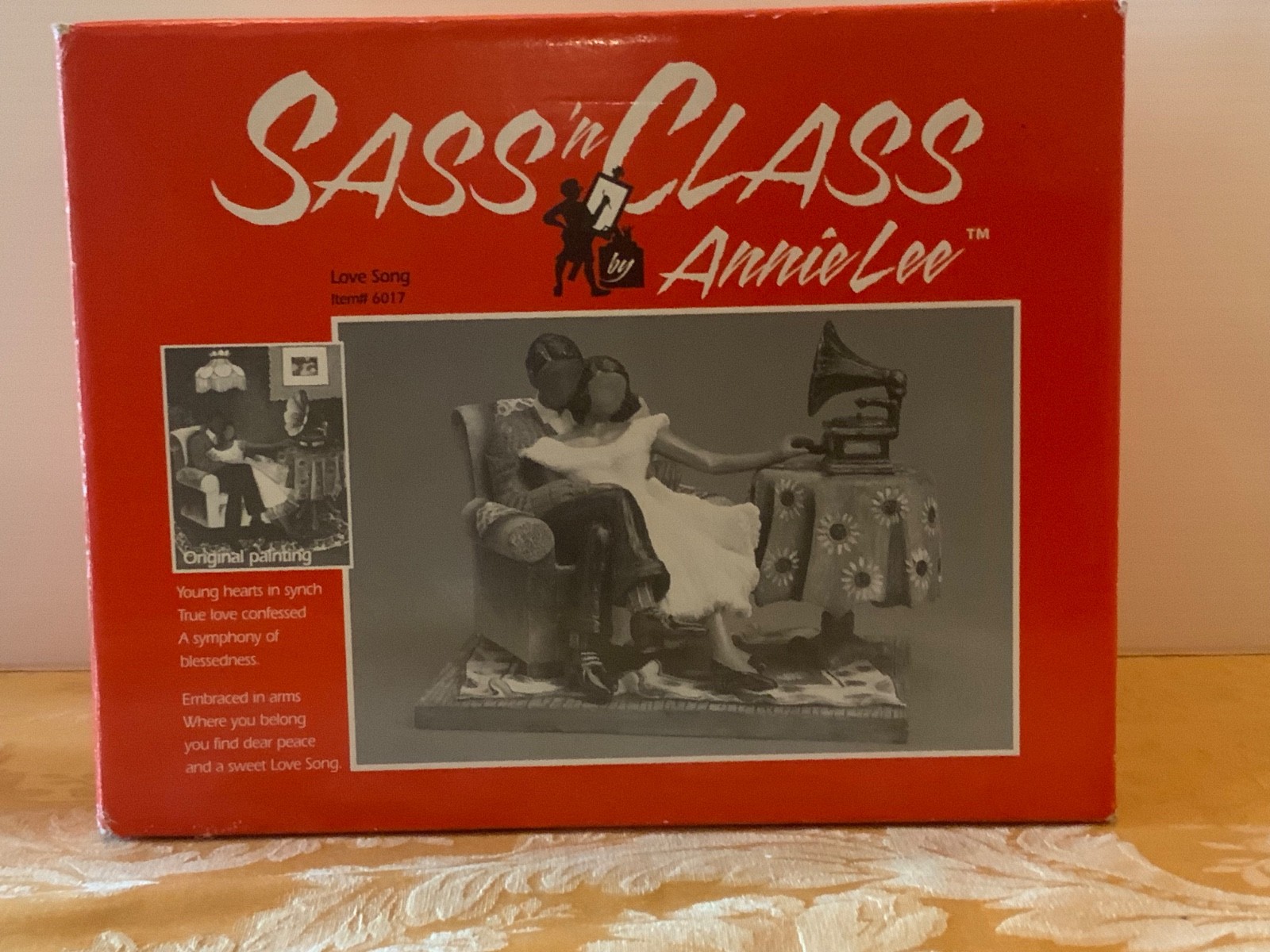 RARE Annie Lee \'Sass \'N Class\' Figurine LOVE SONG  NEW