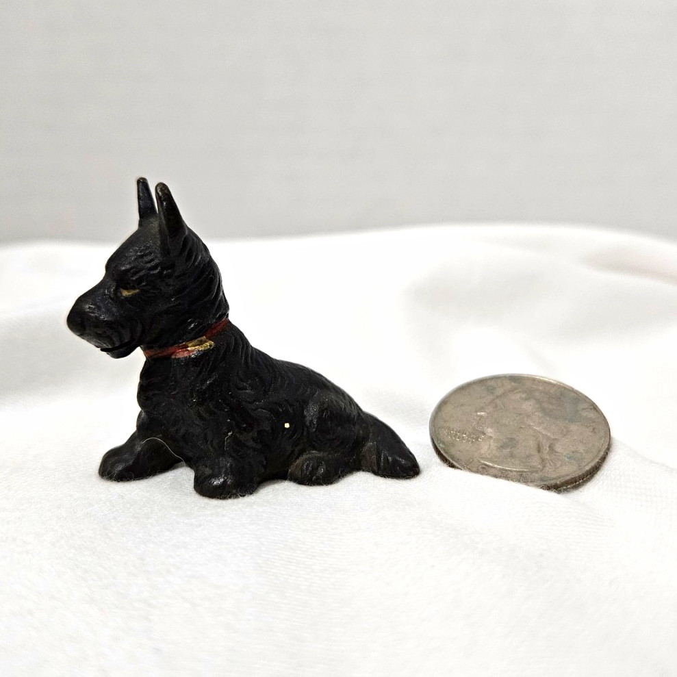 Antique Hubley? Cast Iron Scottie Dog Place Card Holder Miniature 1.5