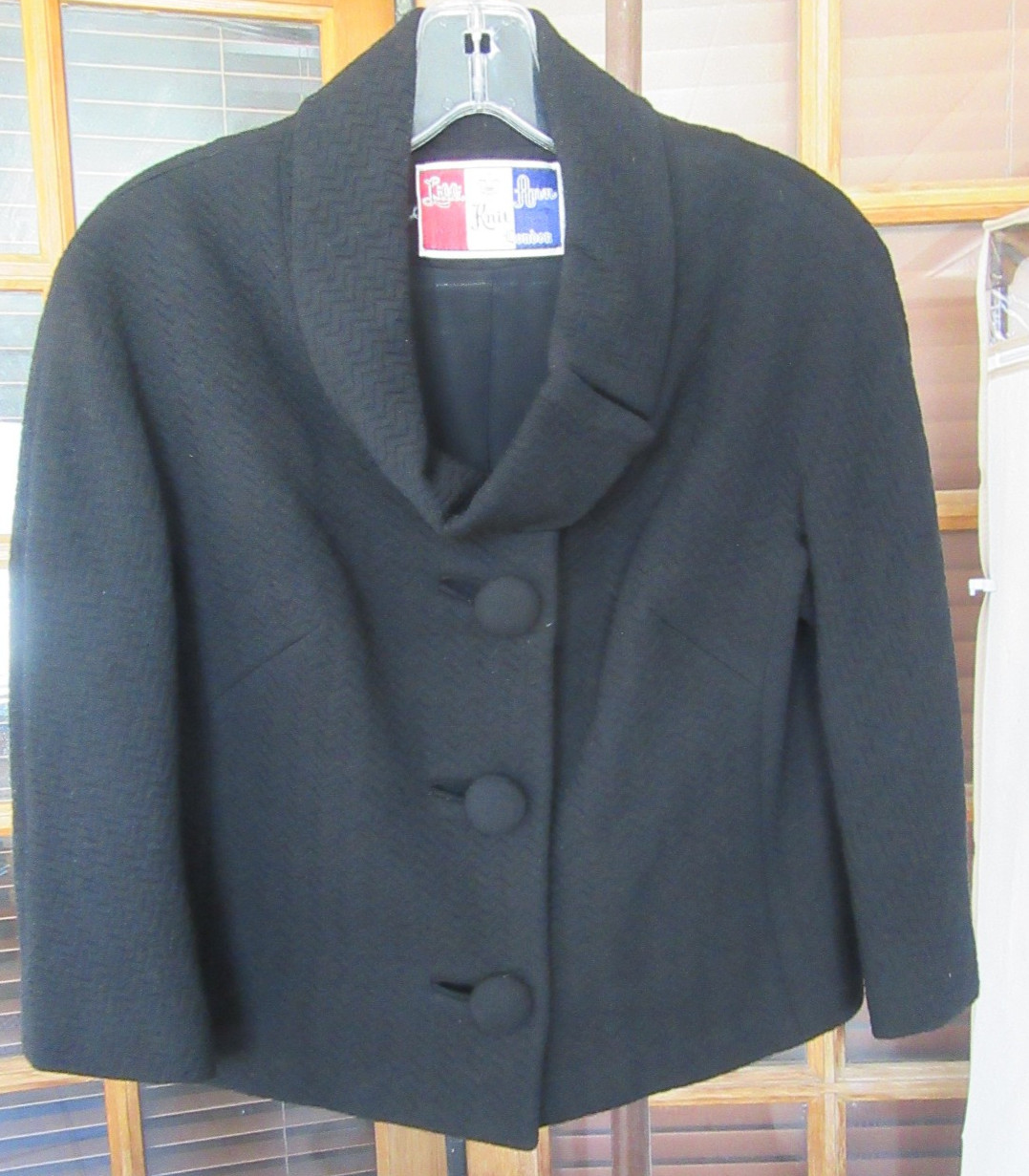 Vintage 1960s Lilli Ann Avant-garde Black Crop Chervon Jacket Chest 36\ Vintage 1960s Lilli Ann Avant-garde Black Crop Chervon Jacket Chest 36\
