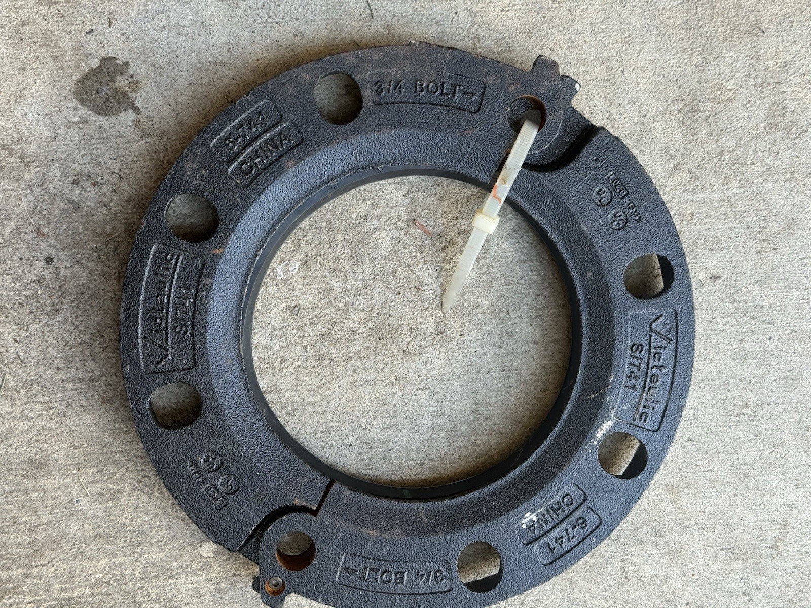Victaulic No. S/741 “6 Grooved Flange Adapter with Gasket Victaulic No. S/741 “6 Grooved Flange Adapter with Gasket