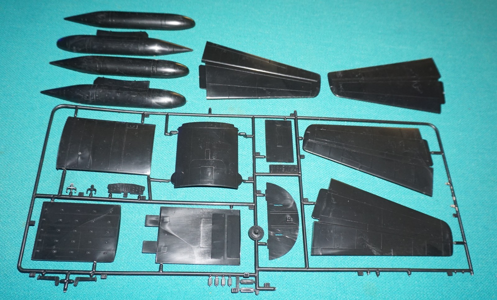 Lockheed AC-130A Spectre #596 Testors Italeri 1/48 Stabilizers Tanks Etc.
