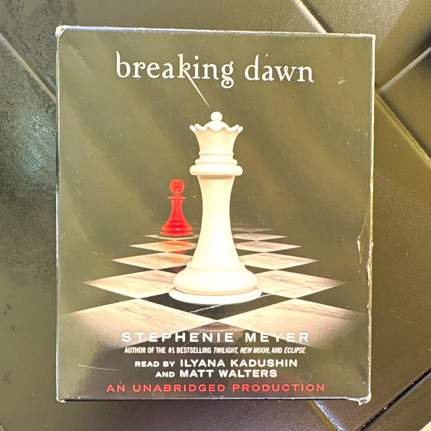 Breaking Dawn Unabridged Audiobook CD (Twilight Saga) by Stephenie Meyer
