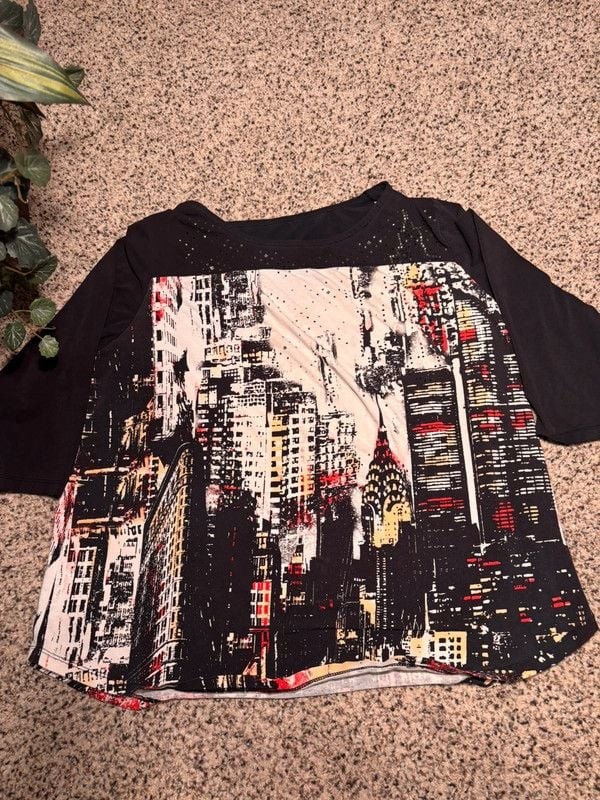 Vintage Y2K Rhinestone Grunge New York City Skyline Graphic Blouse Large Vintage Y2K Rhinestone Grunge New York City Skyline Graphic Blouse Large