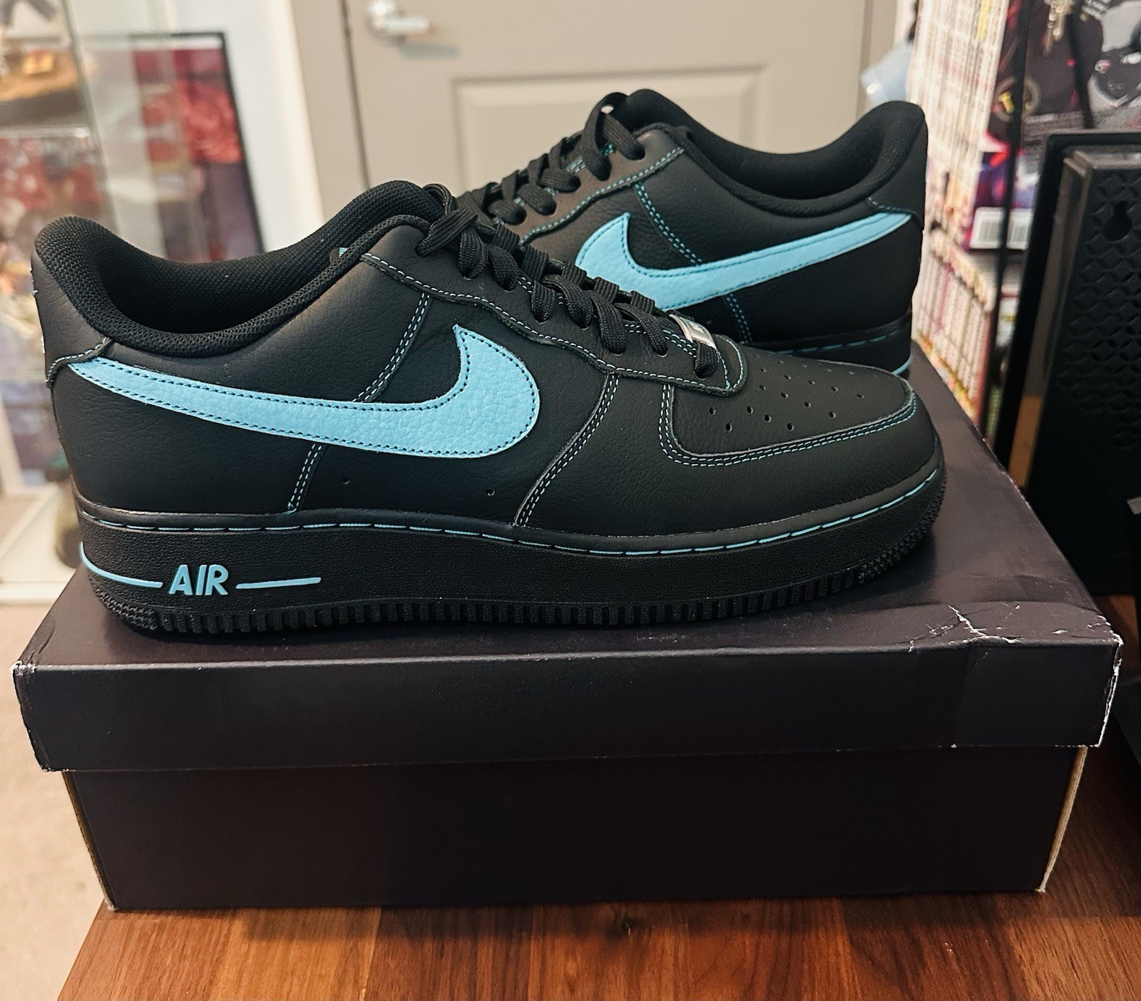 DS Nike Air Force 1 07 LV8 ‘Un-Tiffany’ Size 9.5m/11w HQ2037-002 New With Box
