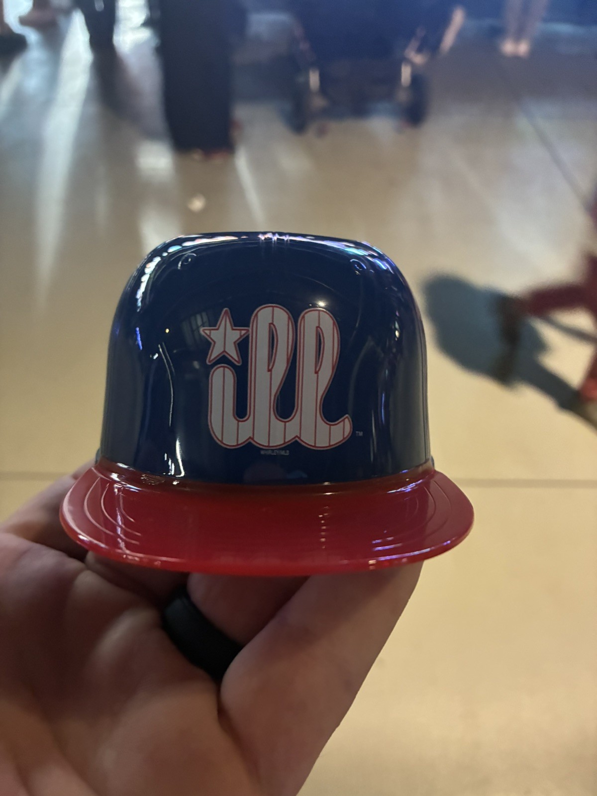 Philadelphia Phillies Ice Cream Helmet Mini Helmet ”iLL”