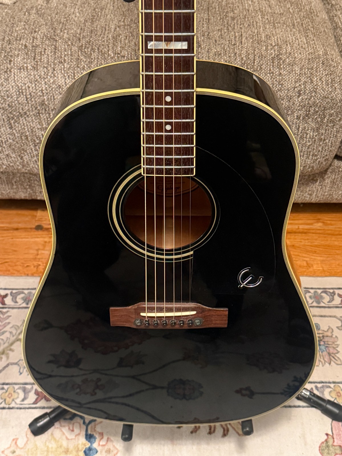Epiphone AJ-28S MIK Vintage 1998 Solid Top Ebony Excellent  GIBSON Hard Case