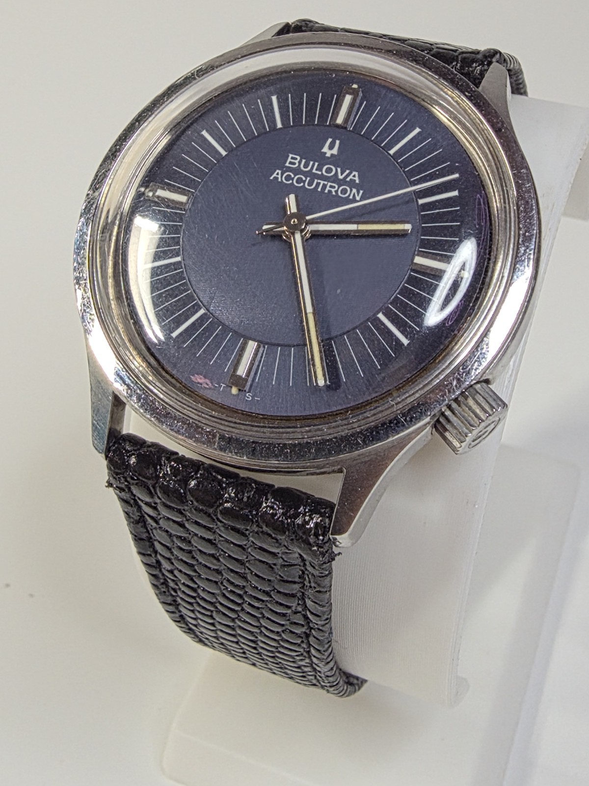Vintage 1975 Bulova Accutron 218 Blue Radial Dial Watch - Rephased & Running