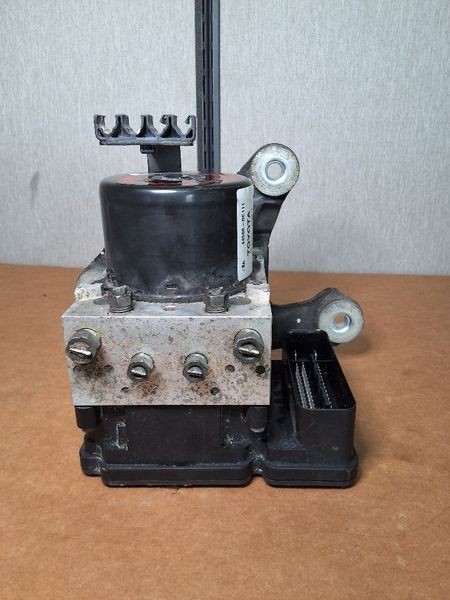 2008-2009 Toyota Tundra ABS Pump Anti Lock Brake Pump Assembly Module OEM