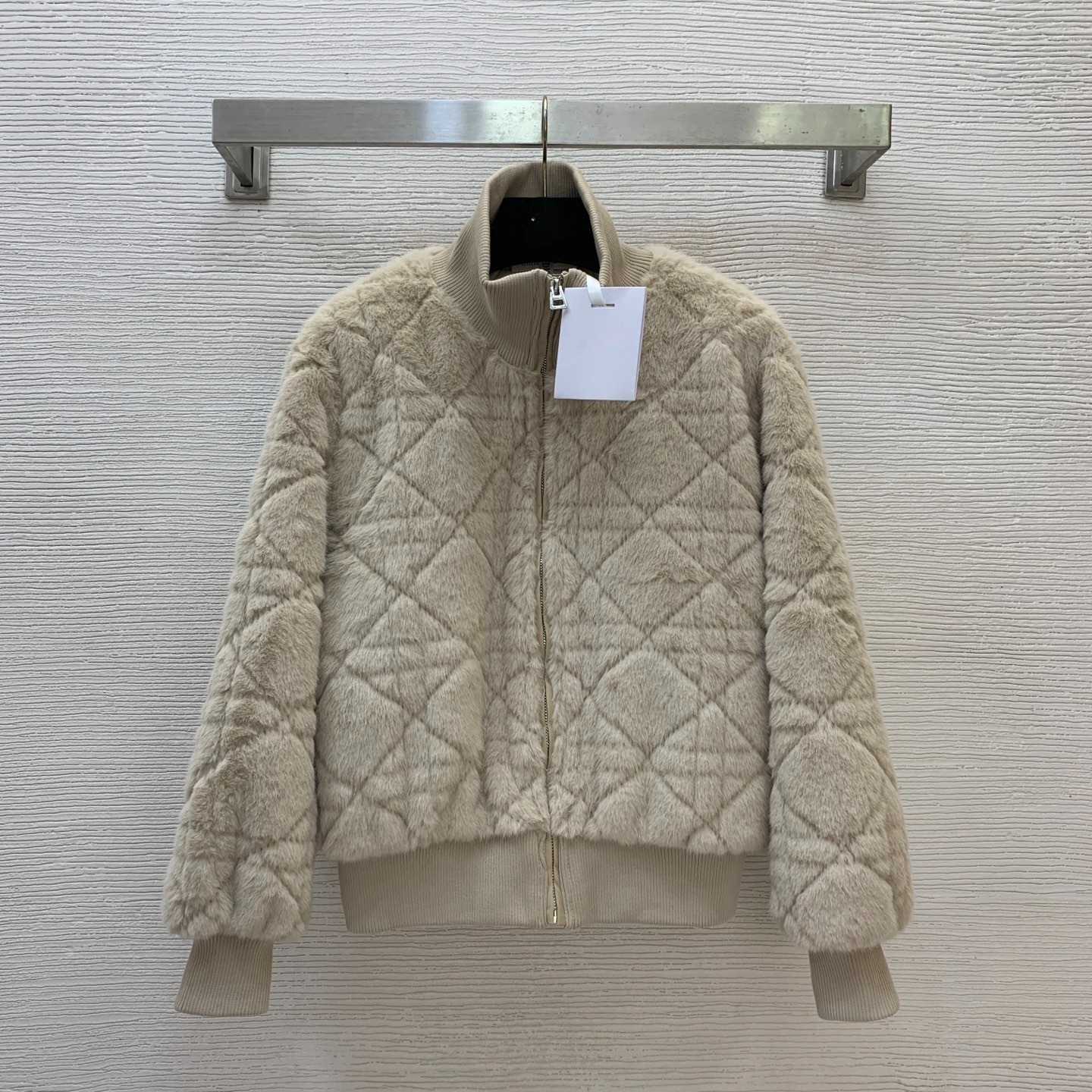 2026 Ladies Fuzzy Diamond Quilted Stand Collar Zip Jacket Long Sleeve Coat