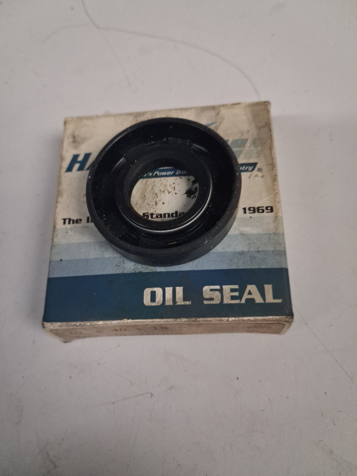 EAI Metric Oil Shaft Seal 20X40X10mm Dust Grease Seal TC Double Lip w/ Spring
