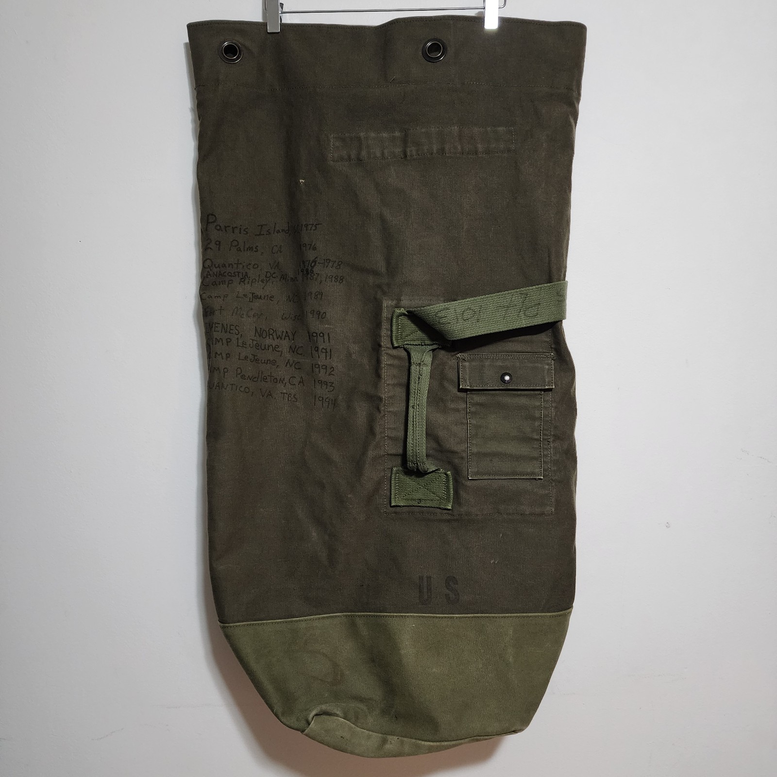 Vtg US Marine Corps USMC Canvas Duffel Bag Trench Art Service History 1975-1994