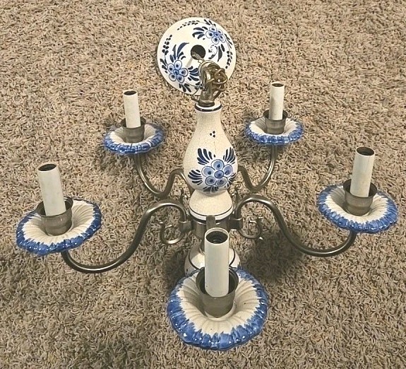 Vintage Dutch Delft Blue & White Porcelain 5-Arm Chandelier Excellent Condition
