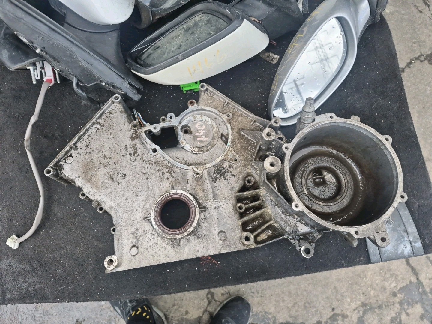 1998-01 BMW E39 E38 ENGINE ALTERNATOR TIMING COVER 740i 540i 540 740iL 740 1998-01 BMW E39 E38 ENGINE ALTERNATOR TIMING COVER 740i 540i 540 740iL 740