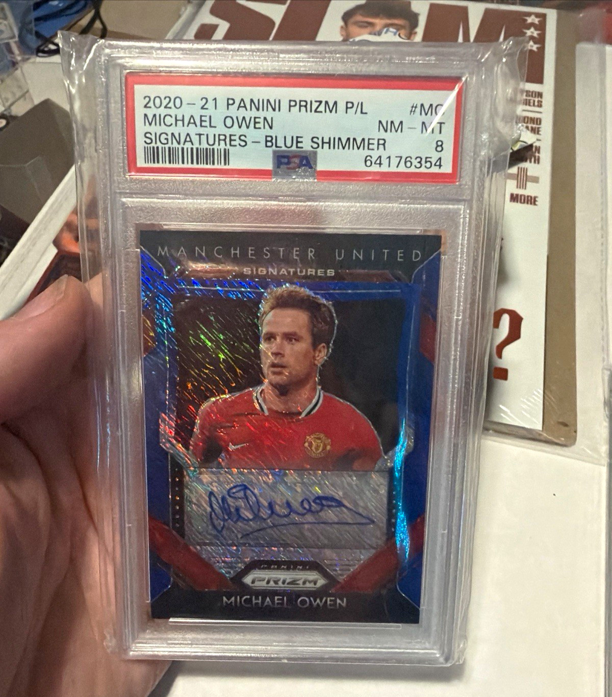 PSA 8 2020-21 Panini Prizm EPL Michael Owen Signatures Blue Shimmer #MO PSA 8 2020-21 Panini Prizm EPL Michael Owen Signatures Blue Shimmer #MO