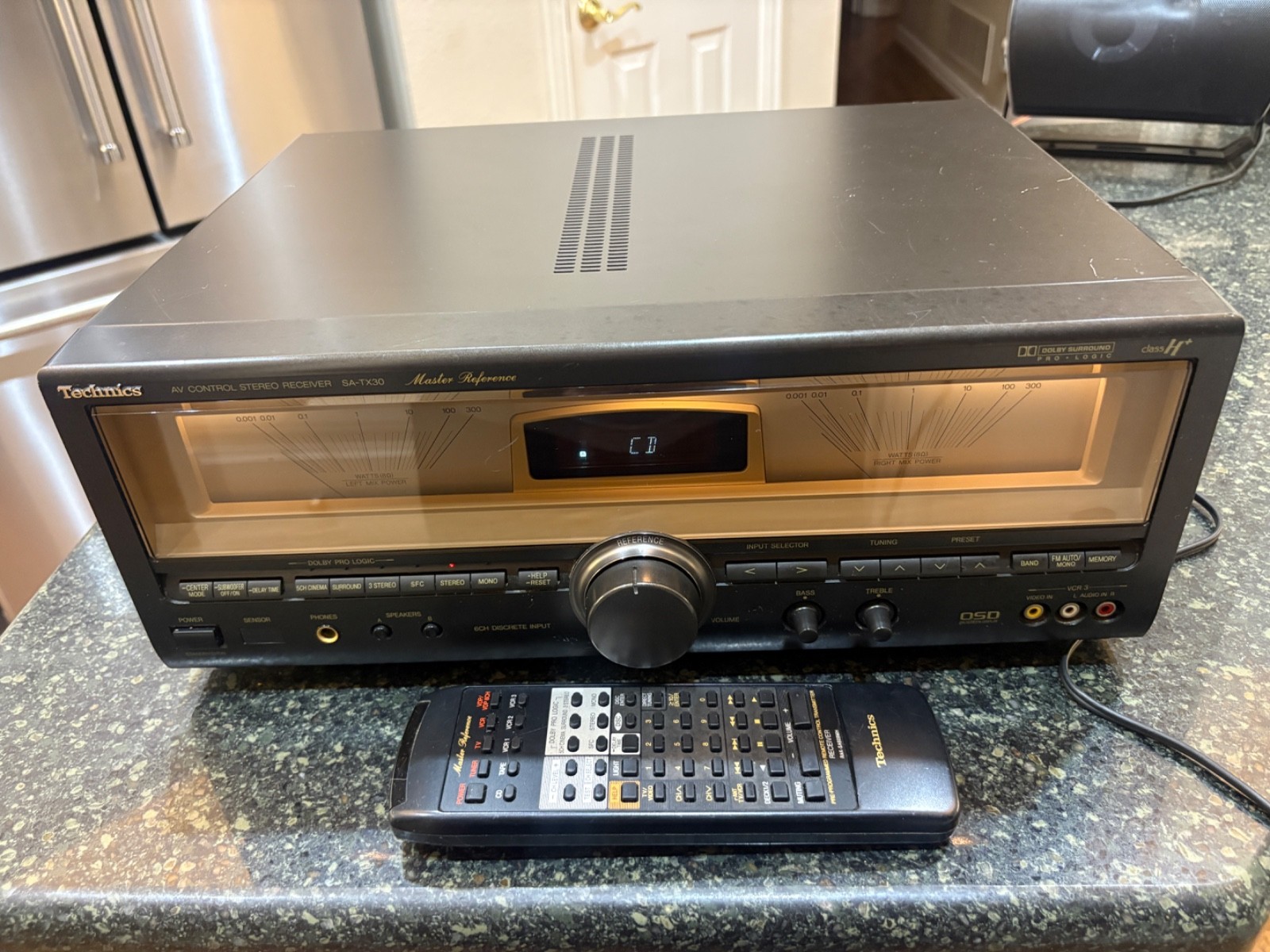 Vintage Technics SA-TX30 Stereo/Surround Receiver Bundled with Remote and Manual Vintage Technics SA-TX30 Stereo/Surround Receiver Bundled with Remote and Manual