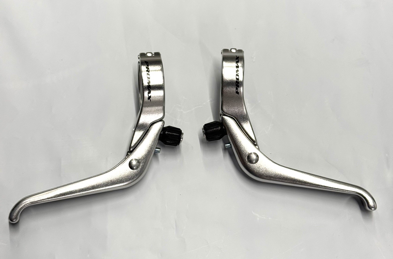 Promax Brake Levers Pair 31.8mm Silver Alloy Promax Brake Levers Pair 31.8mm Silver Alloy