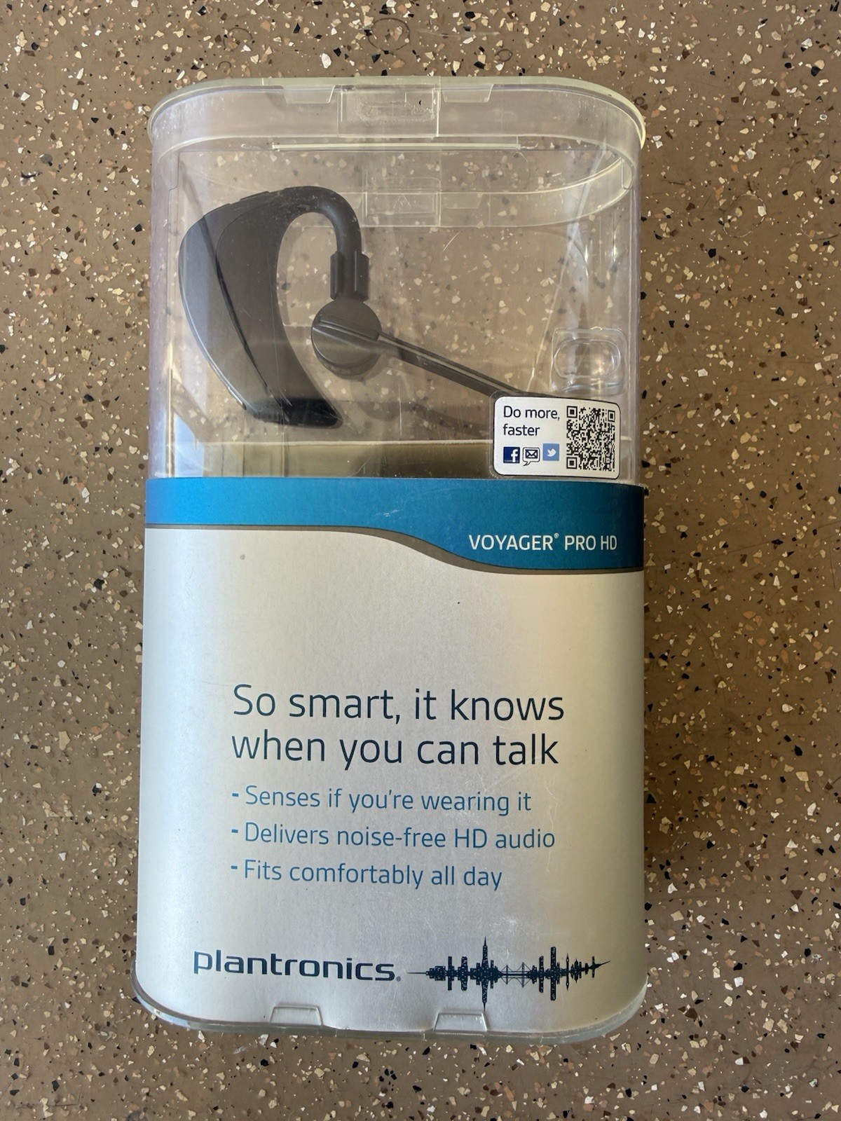 NEW/SEALED Plantronics Voyager Pro HD Bluetooth Headphones Headset - Black 85690 NEW/SEALED Plantronics Voyager Pro HD Bluetooth Headphones Headset - Black 85690