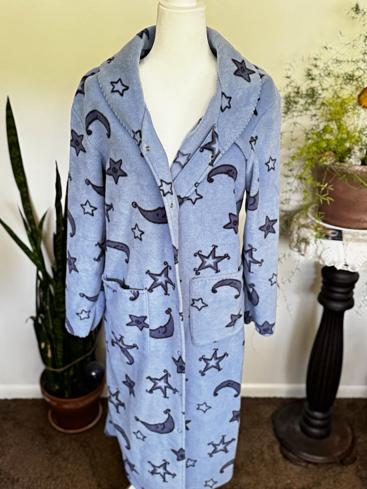 90s Celestial Housecoat Moments Intimates Blue Moon & Stars Fleece Snap Front M