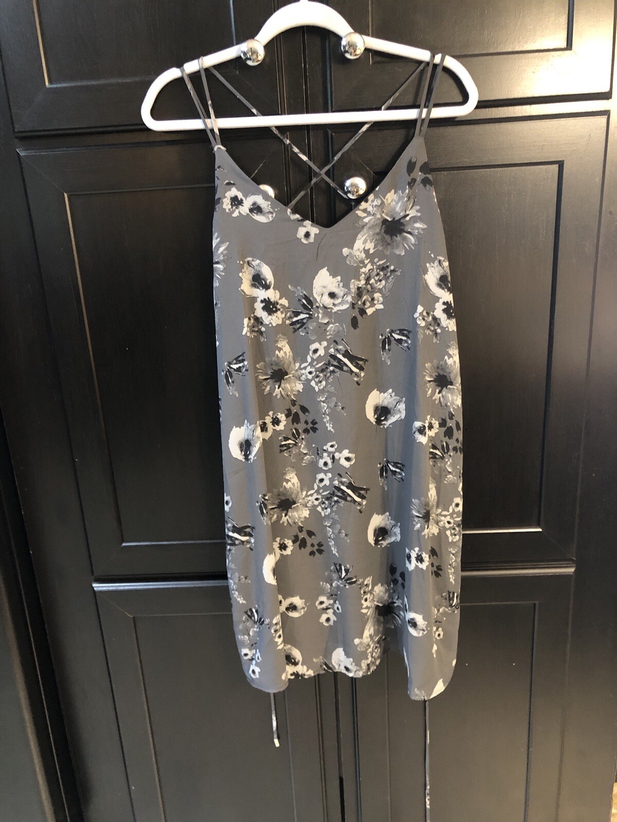 Maurices Women’s Gray Floral Slim Spaghetti Strap Belted Dress Large NWT