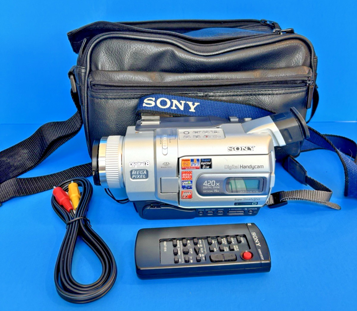 Sony Handycam DCR-TRV740 Digital8 HI8 8mm Video8 Camcorder - Untested