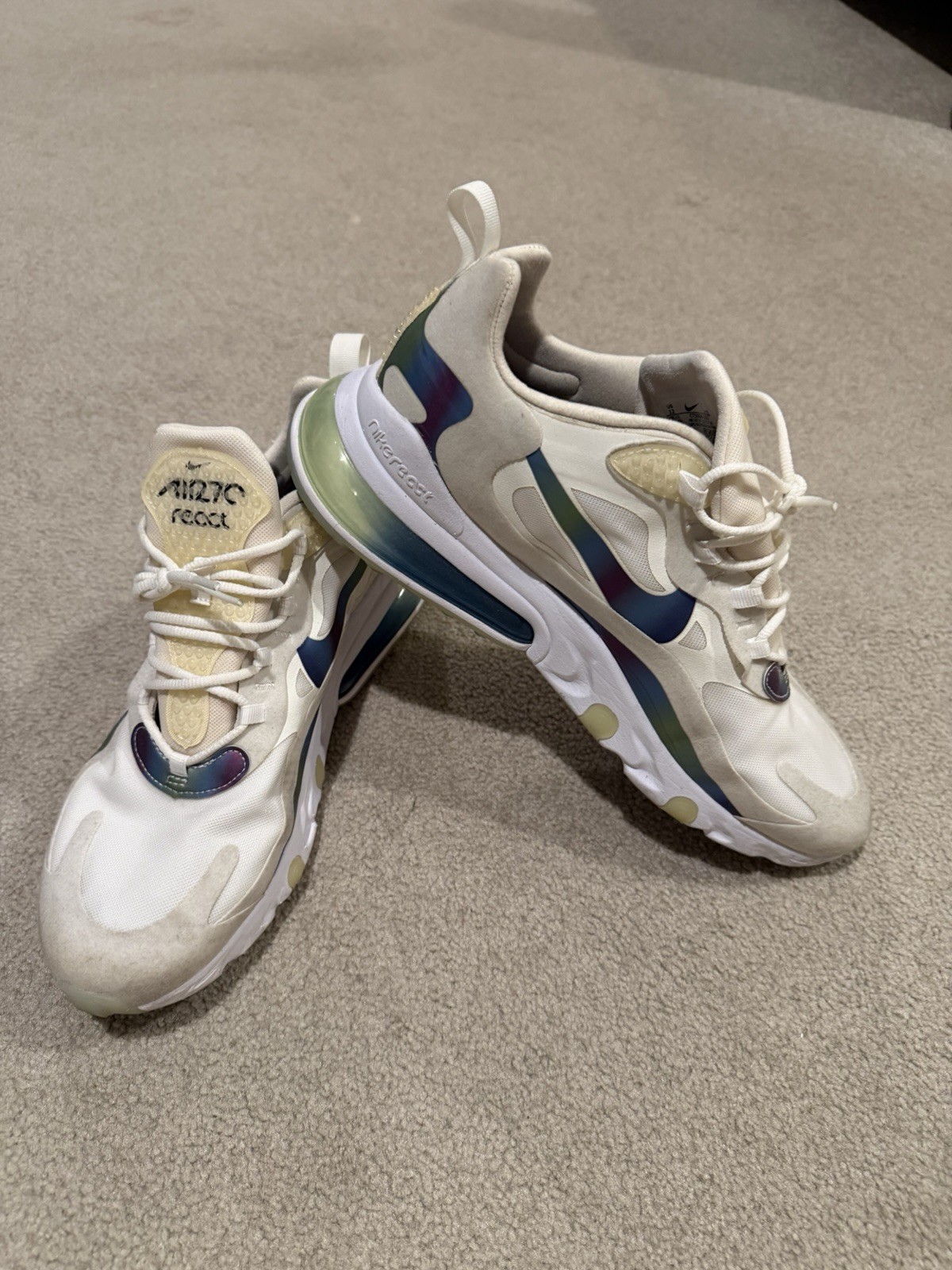 Nike Air Max 270 React Bubble Pack Low Top Sneaker White/Blue/Green CT5064-100