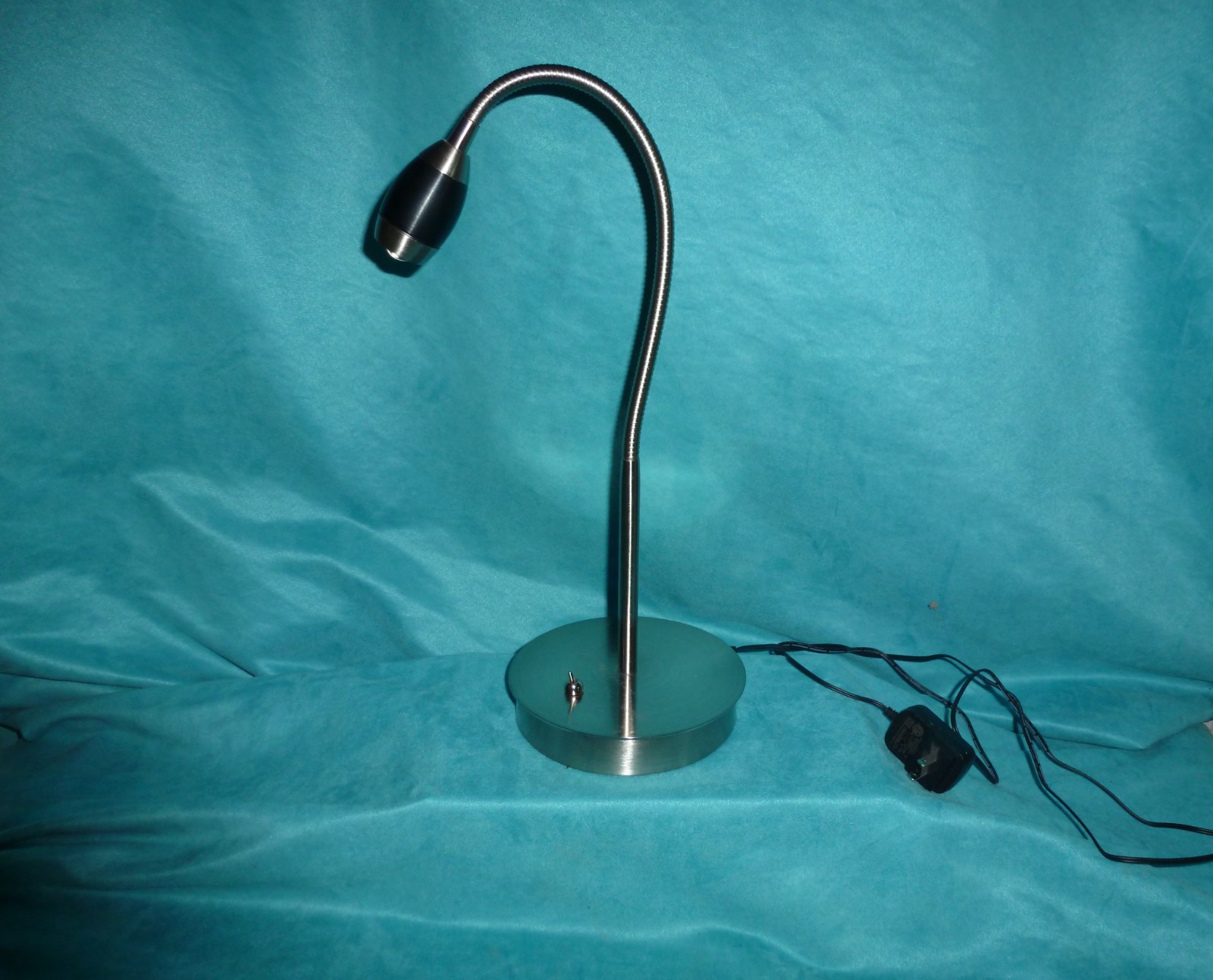 daylight24 Adjustable Beam LED Desk Lamp 19.5\