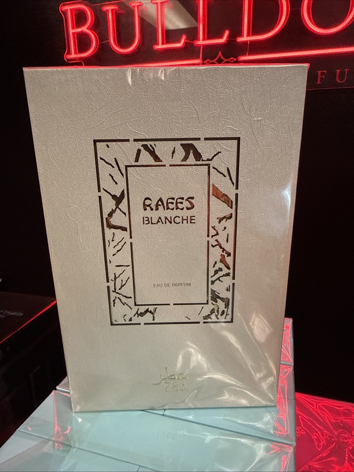 Jo Milano Raees BLANCHE Male Eau de Parfum (3.4oz / 100ml) Jo Milano Raees BLANCHE Male Eau de Parfum (3.4oz / 100ml)