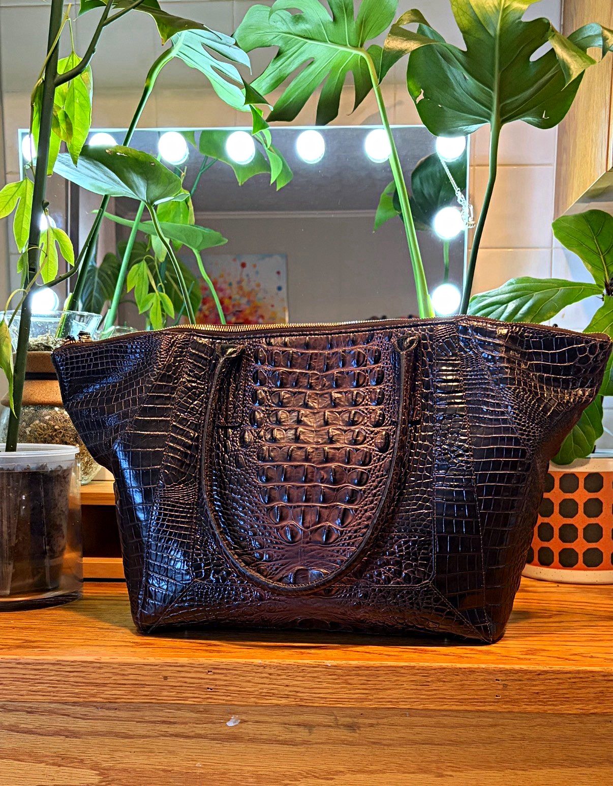 Brahmin Melbourne Brown Croc Embossed Satchel Zip Closure Gold Hardware Brahmin Melbourne Brown Croc Embossed Satchel Zip Closure Gold Hardware