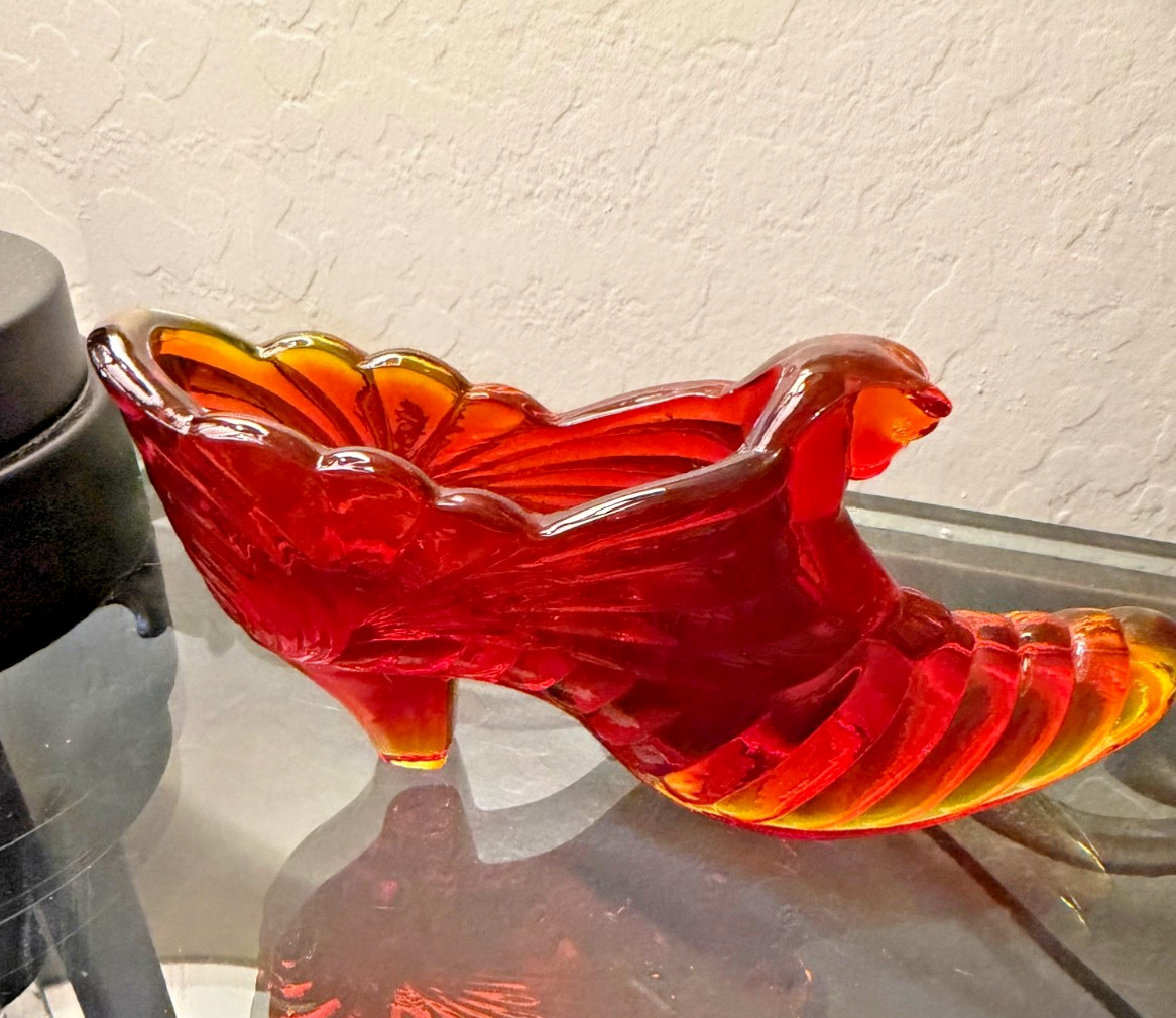 Vtg Fenton Amberina Glass Cat Head Slipper Glows Scalloped Drape Red Yellow 6\ Vtg Fenton Amberina Glass Cat Head Slipper Glows Scalloped Drape Red Yellow 6\