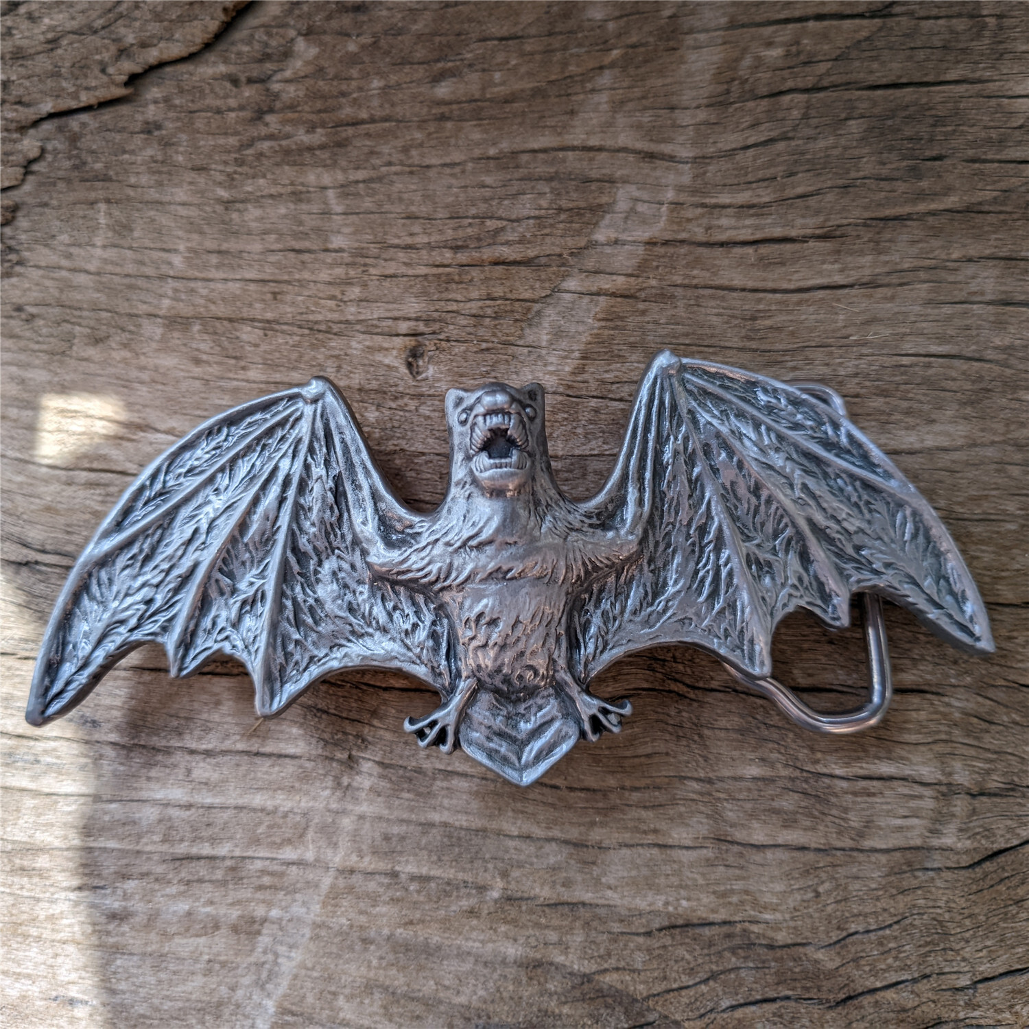 3D Bat Belt Buckle - Western Cowboys Belt Buckle - Mens Womens Belt Buckle