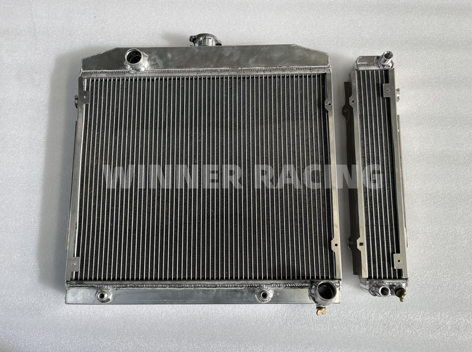 Fit Mercedes-Benz W108/W109 280SEL / 300SEL 1968 - 1980 aluminum radiator