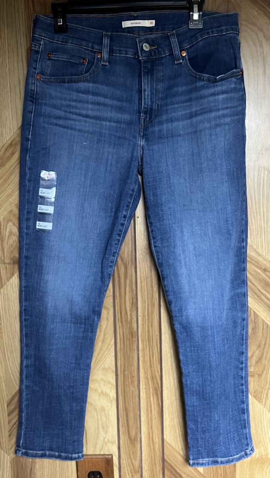 Levi’s Women’s Boyfriend Jeans Size 10 W30 L27 Blue Denim Mid Rise NWOT