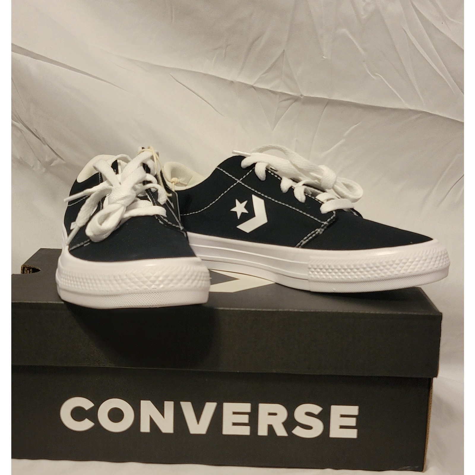 Converse Day One Classic Ox Black/White/White Sz Boys 4